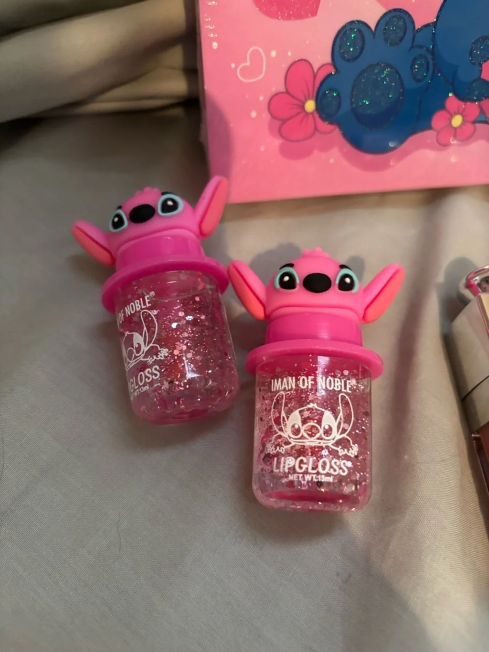 Lilo & Stitch Pink 'Charming' Eyeshadow pallet and 6 lipgloss bundle